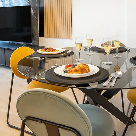 Daire Trendy With A Heated Pool And Near Aqualand, 1a