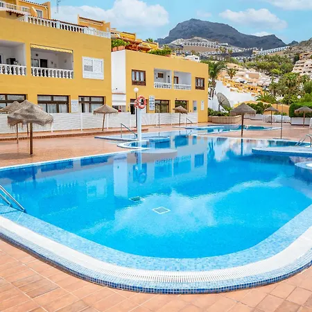 Trendy With A Heated Pool And Near Aqualand, 1a Daire