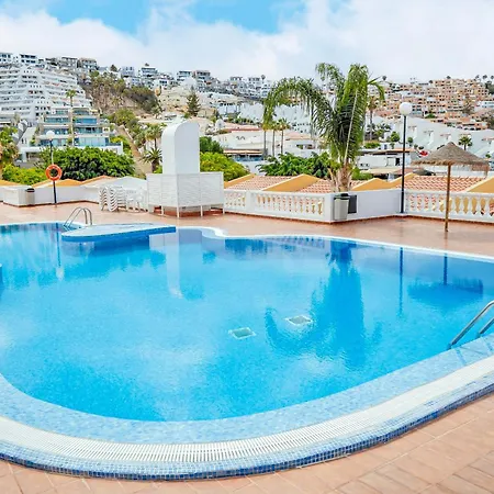 Daire Trendy With A Heated Pool And Near Aqualand, 1a